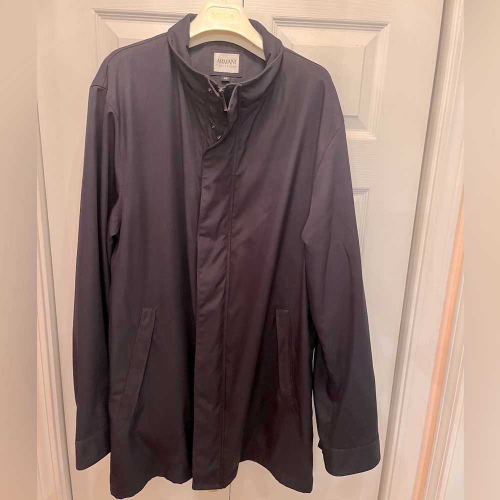 Armani Collezioni - men’s dark navy blue water repellent coat/jacket siz…